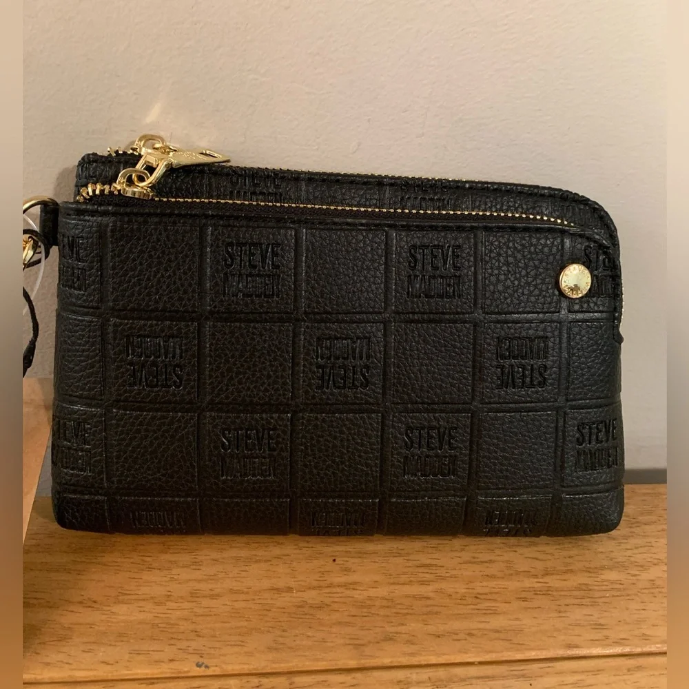STEVE MADDEN Women Black Wristlet Double Zip Embossed Logo Wallet MO1925…